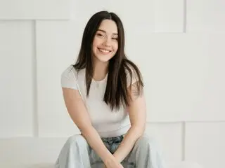 AmeliBarnes online