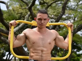 MarcusCeretti livejasmin