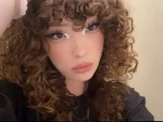 YangConnie ass